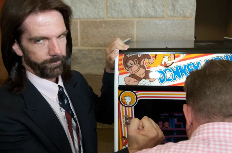 Billy Mitchell giành được 237 nghìn đô la kiện phỉ báng chống lại YouTuber Karl Jobst