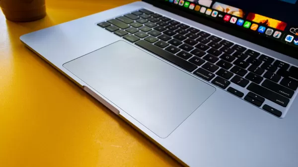 MacBook Air M4 2025 Teclado em close-up